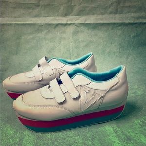Volatile platform candy rave sneakers sz 8.5 NWOB